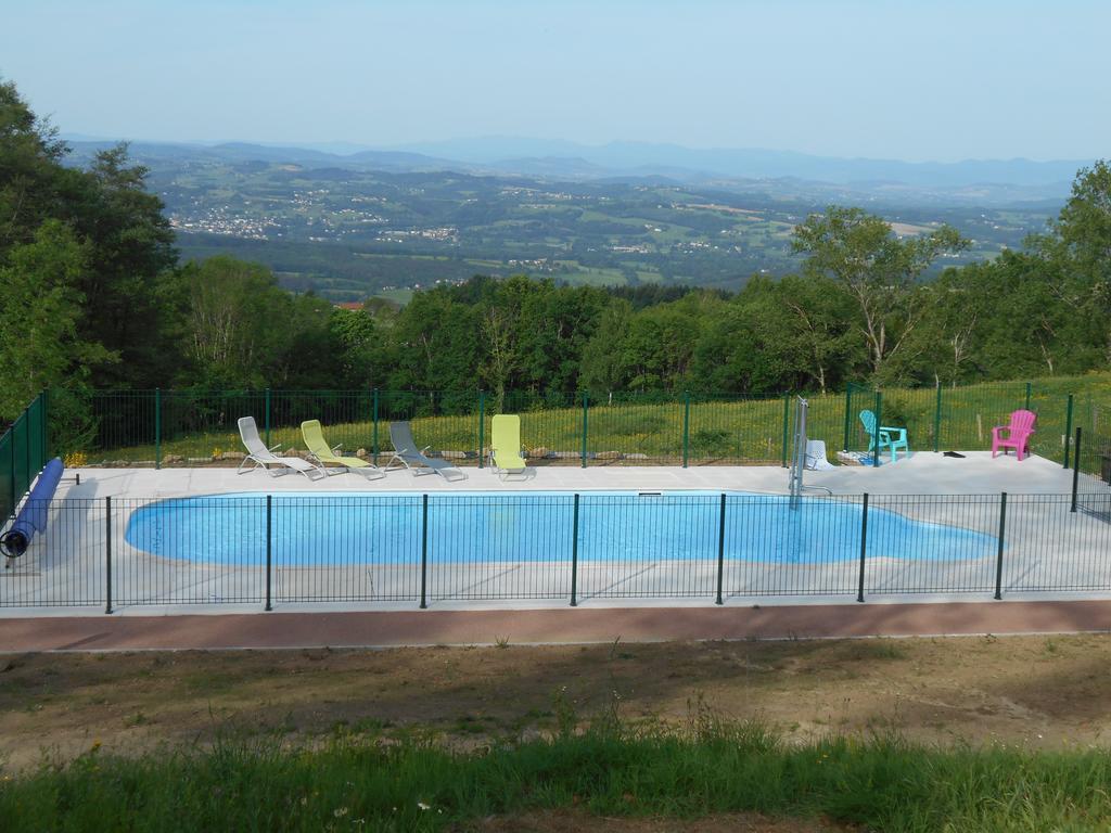 Camping Le Montbartoux Vollore-Ville Exterior photo