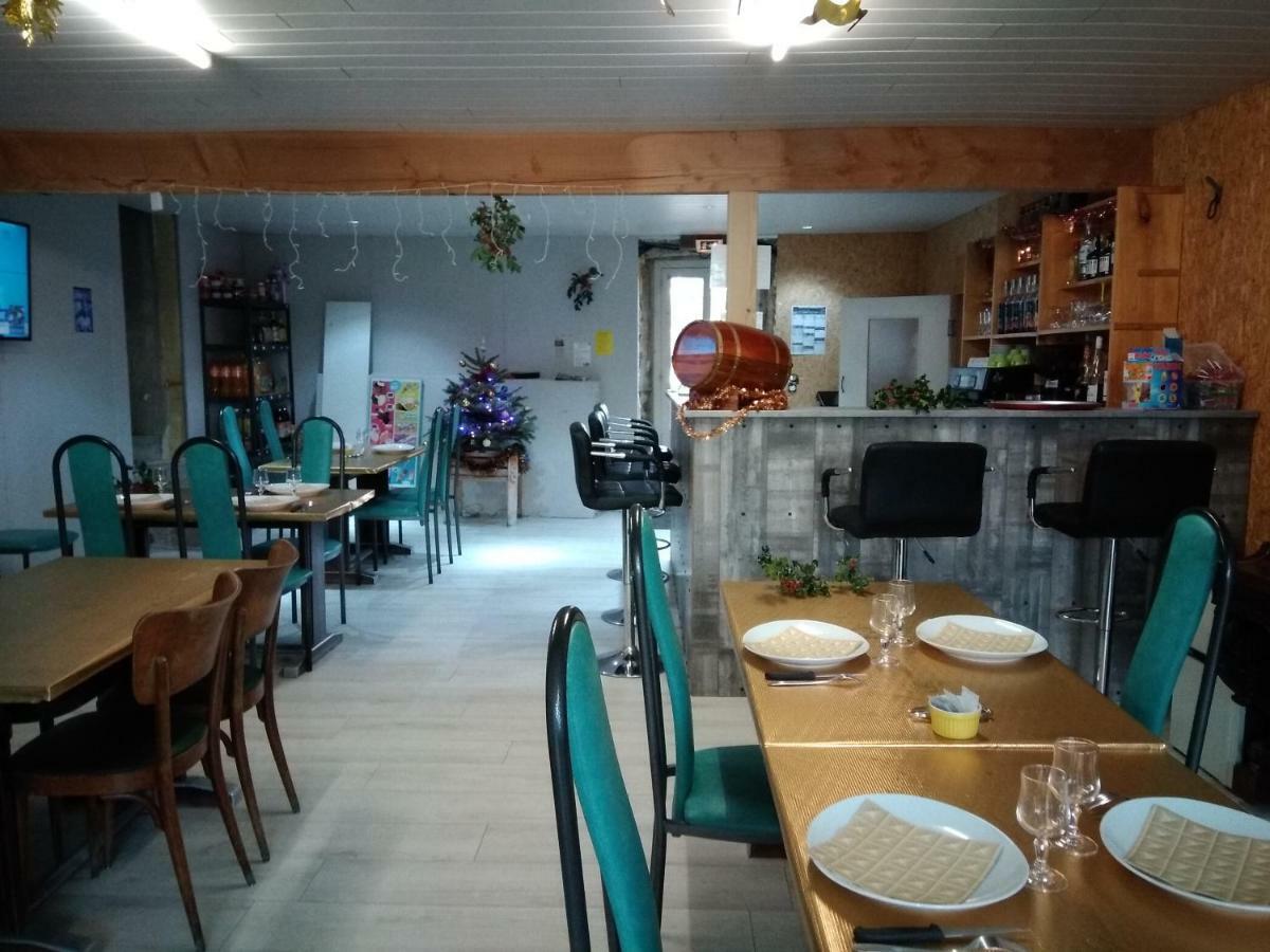 Camping Le Montbartoux Vollore-Ville Exterior photo