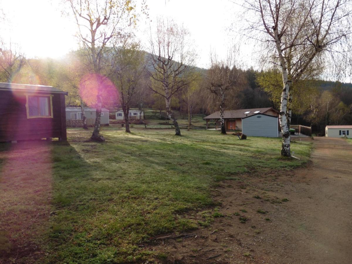 Camping Le Montbartoux Vollore-Ville Exterior photo